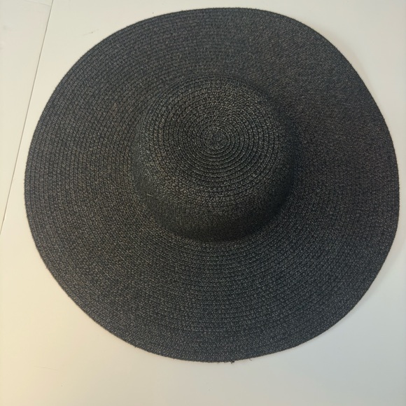 Jones New York Accessories - Black Beach Hat